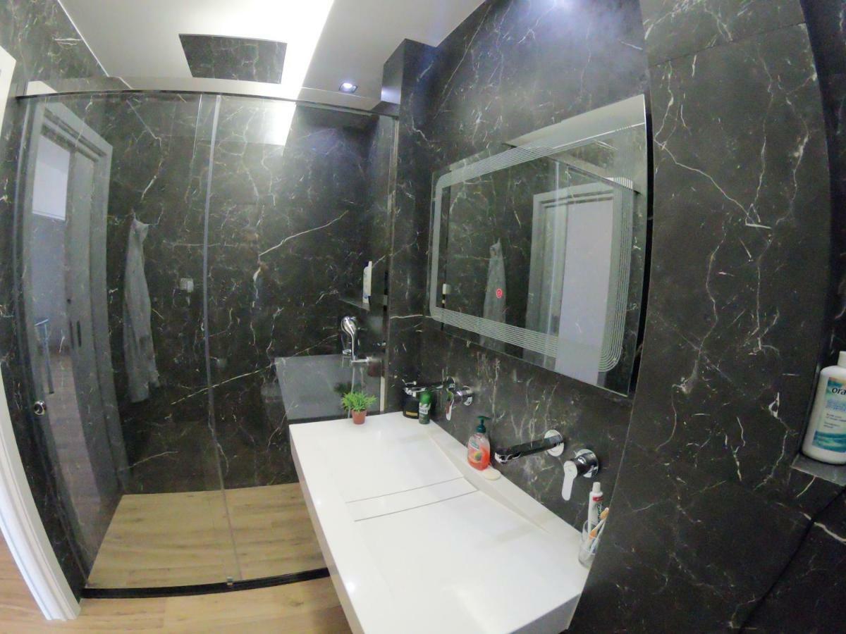 Tiranatop Suites 3 1000 Ft2 Bagian luar foto